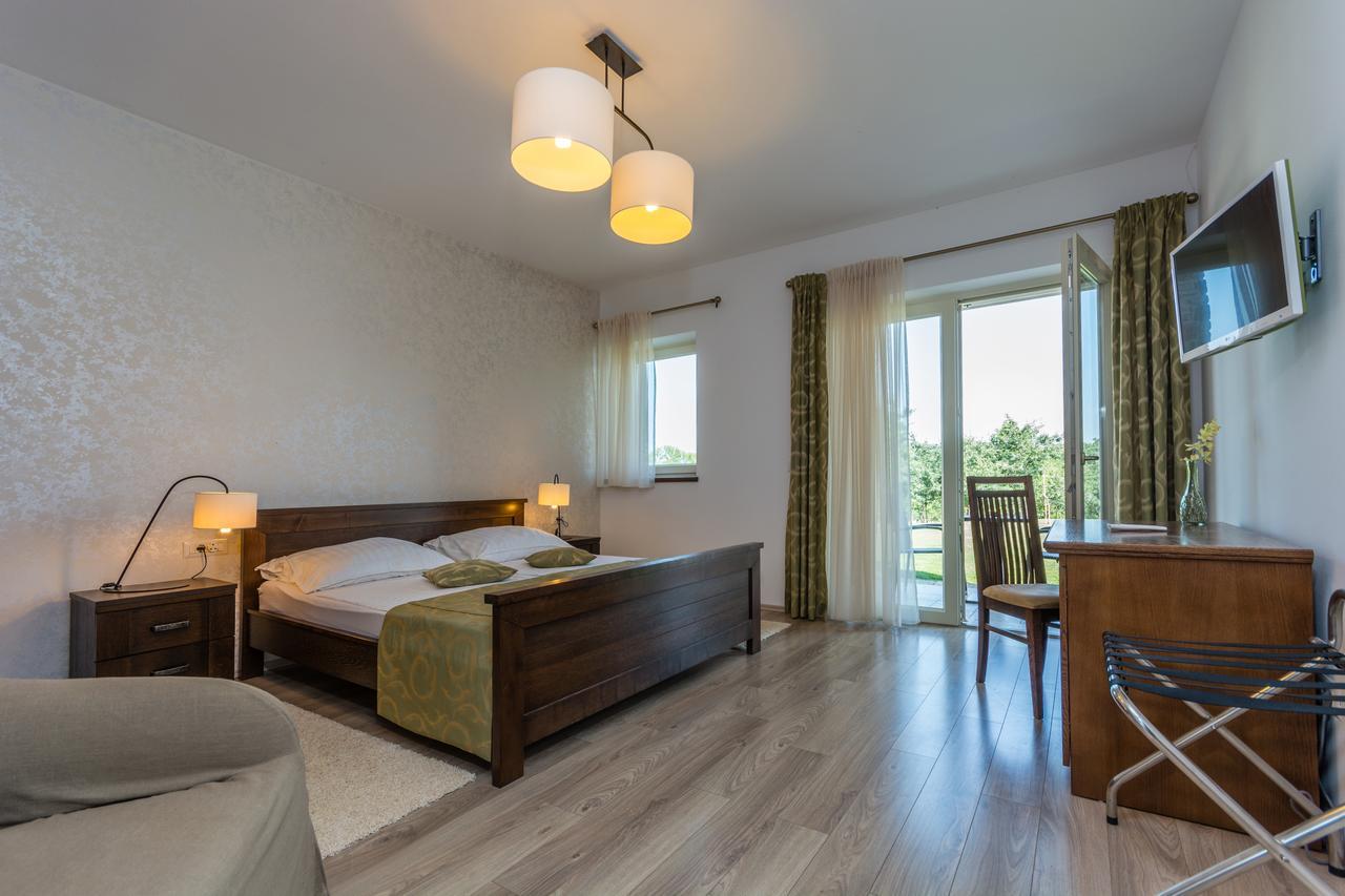 Bed & Breakfast Daniela Veleniki Exterior foto