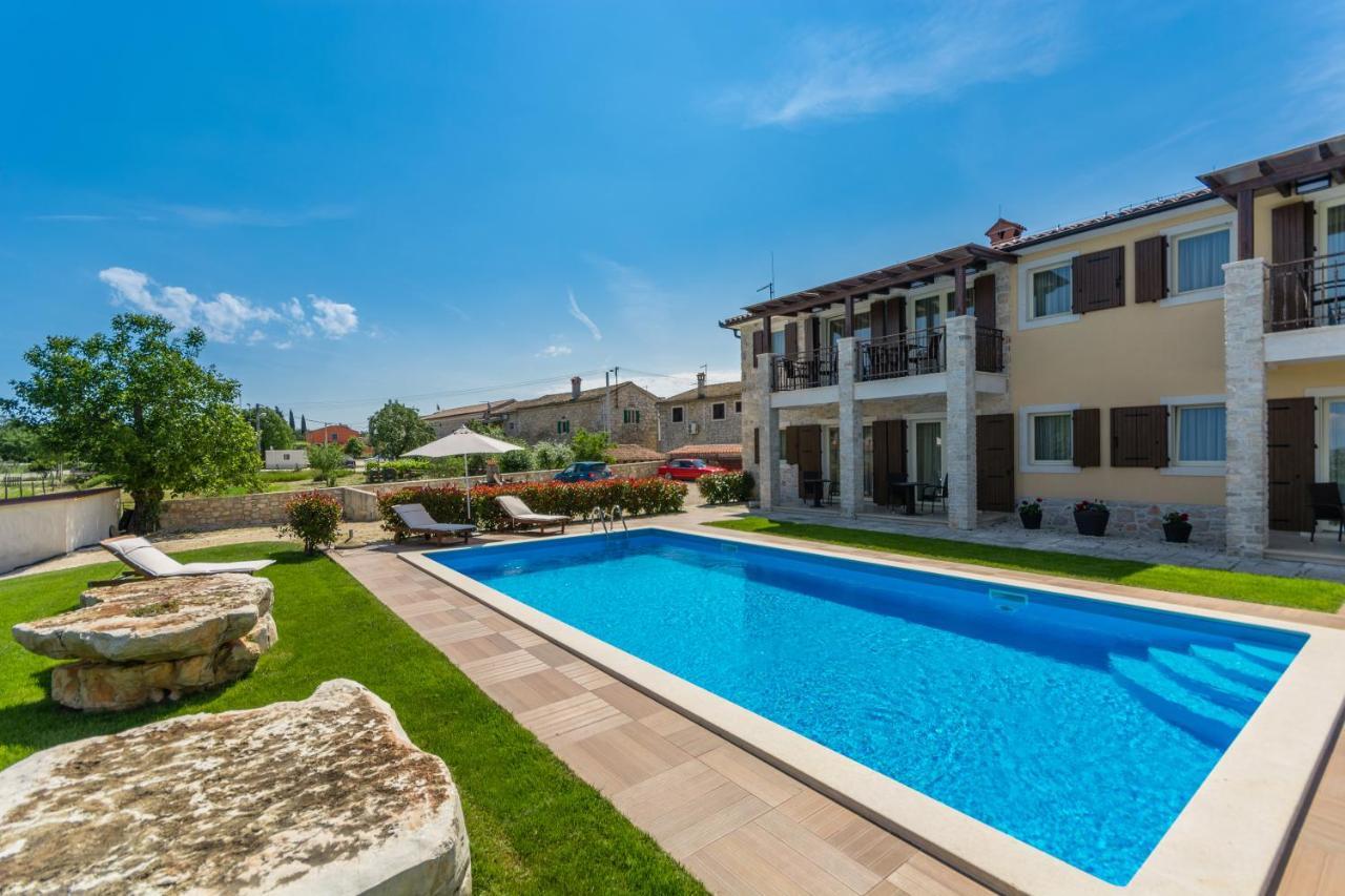 Bed & Breakfast Daniela Veleniki Exterior foto